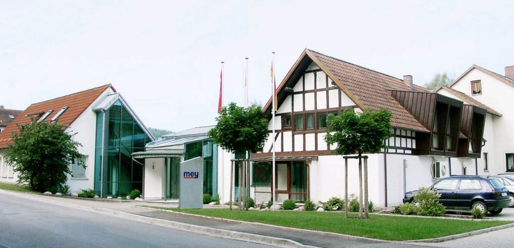 historie-03-eingang-meychair